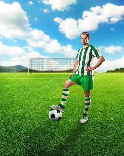 球迷在英超直播体育平台用手机观看NBA直播